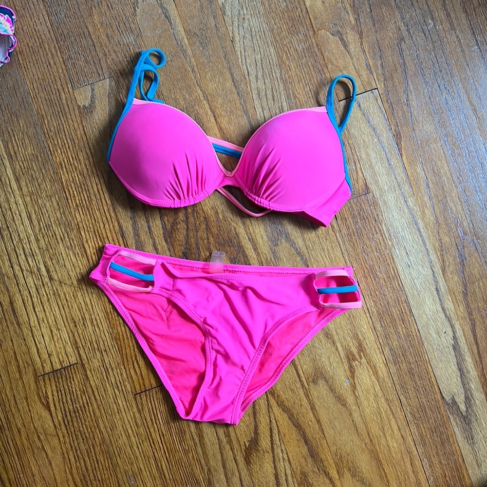 Coral hot pink Bikini. Top is a size XL bottom is a size M